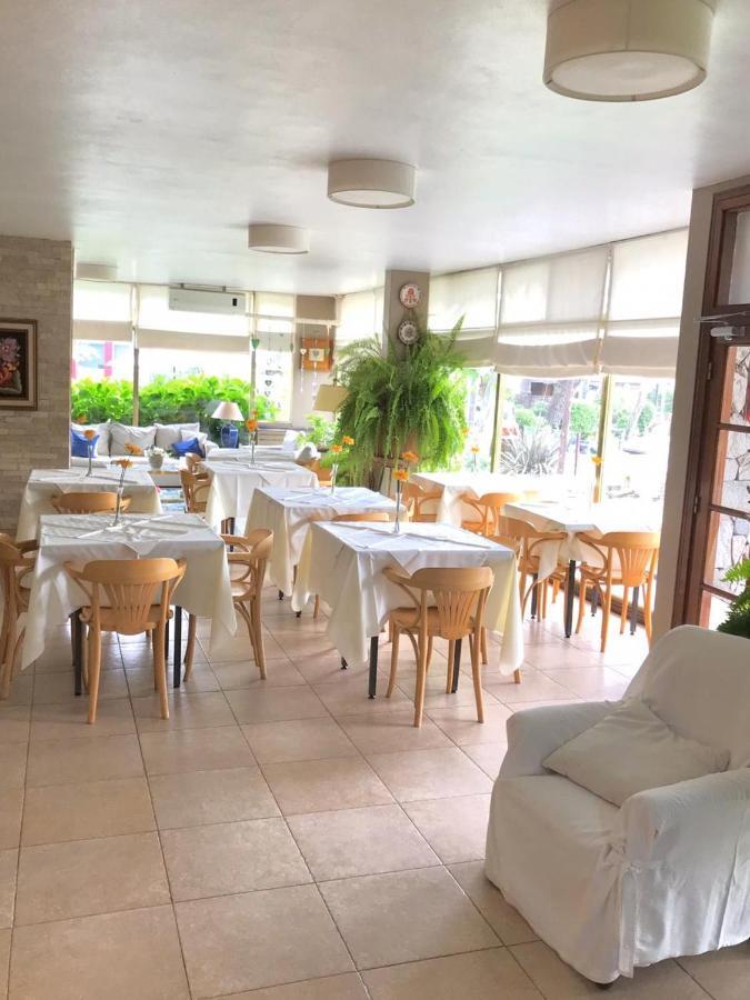 Hotel Europa Pinamar Buitenkant foto